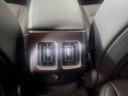 Used 2025 Kia Sorento EX AWD/4WD image 26