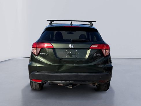 Used 2017 Honda HR-V EX image 4