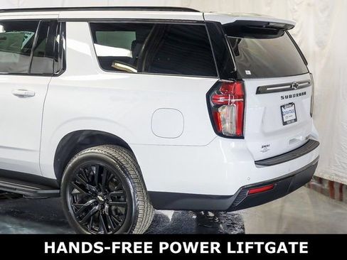 Certified 2021 Chevrolet Suburban RST image 2