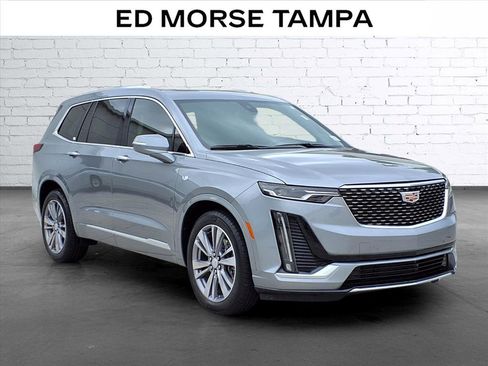Used 2024 Cadillac XT6 Premium Luxury FWD image 5