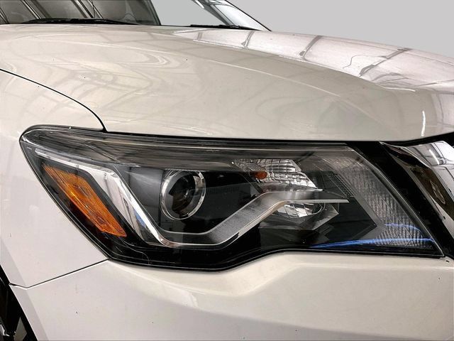 Used 2020 Nissan Pathfinder SV AWD/4WD image 28