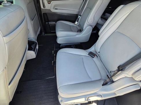Used 2019 Honda Odyssey Elite image 18