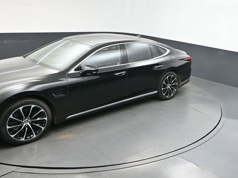 Used 2023 Lexus LS 500h AWD w/ Luxury Package image 32