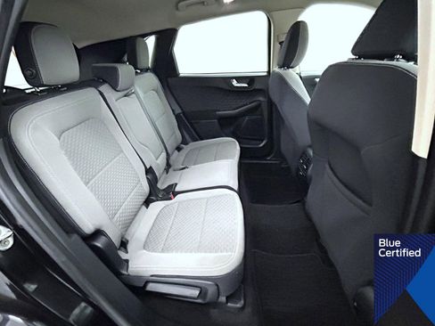 Certified 2020 Ford Escape SE image 18