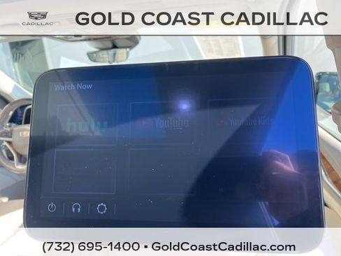 Used 2024 Cadillac Escalade Premium Luxury Platinum image 10