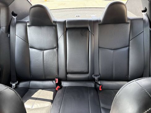Used 2012 Chrysler 200 Limited FWD image 8