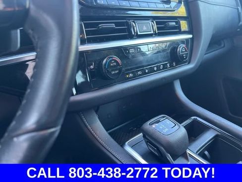 Used 2024 Nissan Pathfinder SL w/ SL Premium Package FWD image 27