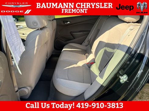 Used 2018 Chevrolet Cruze LS FWD image 24