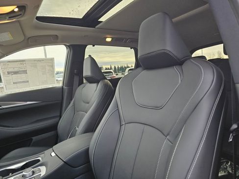 New 2026 INFINITI QX60 Luxe w/ Cargo Package image 32