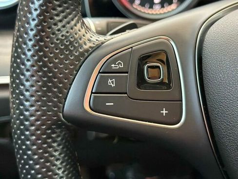 Used 2018 Mercedes-Benz E 300 image 30