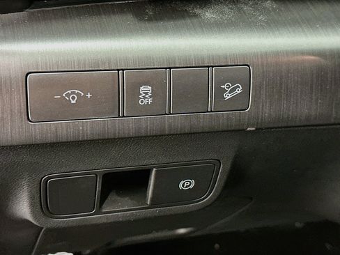 Used 2025 Hyundai Kona SEL AWD/4WD image 17