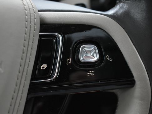 Used 2023 Lincoln Aviator Reserve w/ Equipment Group 201A AWD/4WD image 20
