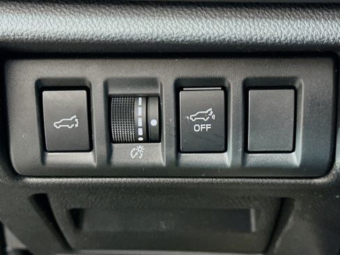 Used 2023 Subaru Outback Limited image 17