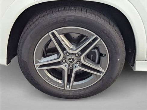 New 2026 Mercedes-Benz GLE 580 4MATIC image 9