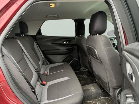 Used 2022 Chevrolet TrailBlazer LT AWD/4WD image 12