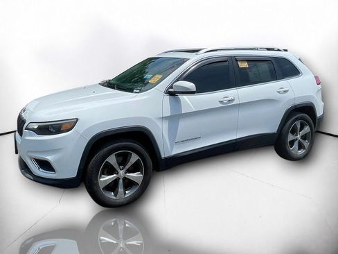 Used 2019 Jeep Cherokee Limited AWD/4WD image 2