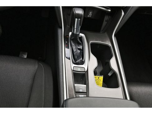 Used 2018 Honda Accord EX image 27