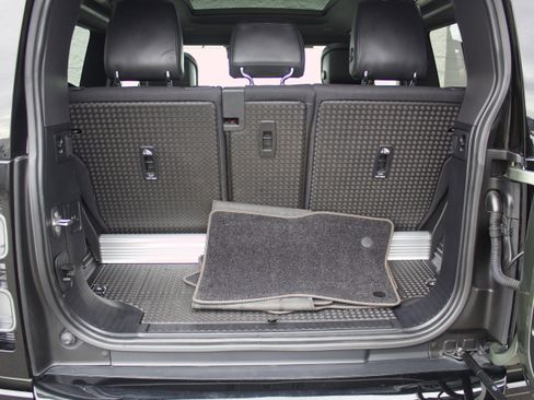 Used 2022 Land Rover Defender 90 X image 28