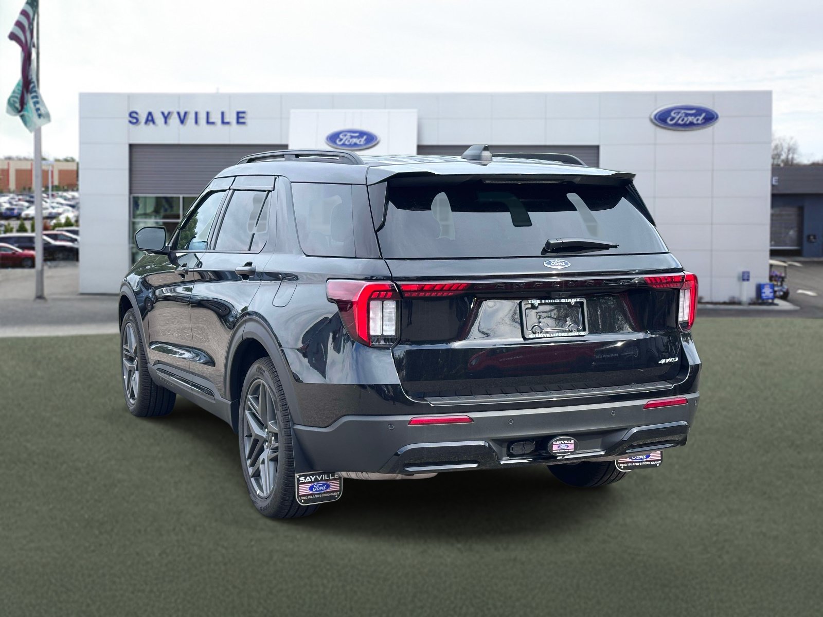 Used 2026 Ford Explorer ST-Line w/ ST-Line Street Pack AWD/4WD image 4