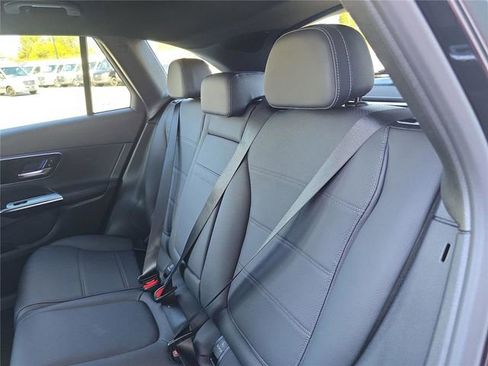 Used 2026 Mercedes-Benz GLC 300 4MATIC image 16