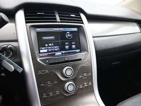 Used 2013 Ford Edge SEL FWD image 13