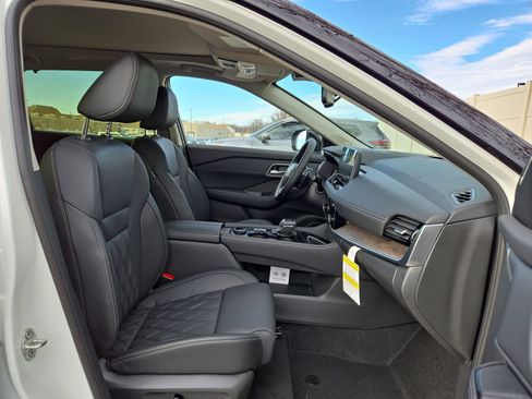 New 2026 Nissan Rogue Platinum w/ Platinum Premium Package image 15