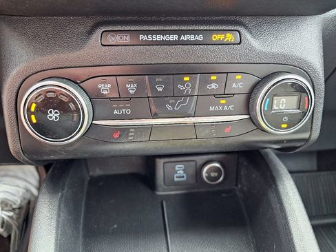 Used 2020 Ford Escape SE AWD/4WD image 19