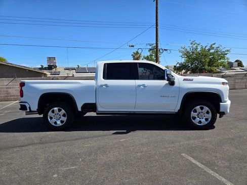 Used 2022 Chevrolet Silverado 2500 LTZ w/ Z71 Chrome Sport Edition AWD/4WD image 7