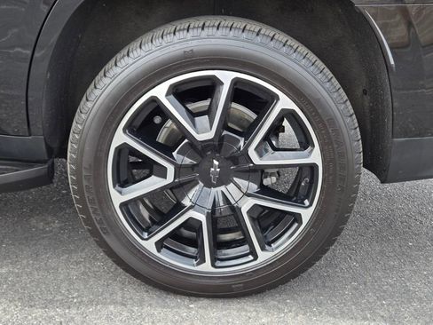 Used 2023 Chevrolet Tahoe RST w/ Luxury Package AWD/4WD image 9
