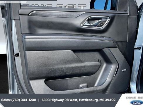 Used 2021 GMC Yukon SLT w/ SLT Luxury Plus Package image 17