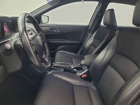 Used 2016 Honda Accord Sport image 17
