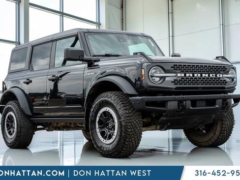 Used 2024 Ford Bronco Badlands w/ Sasquatch Package AWD/4WD image 35