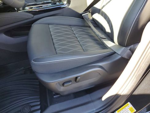 Used 2023 Buick Envision Avenir AWD/4WD image 15