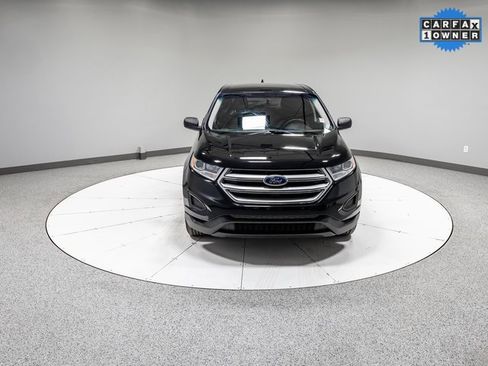 Used 2018 Ford Edge SE image 23