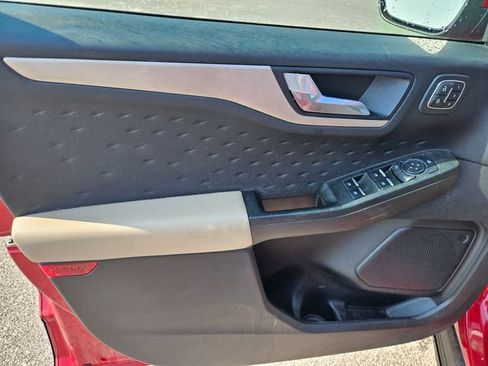 Used 2020 Ford Escape SEL FWD image 10