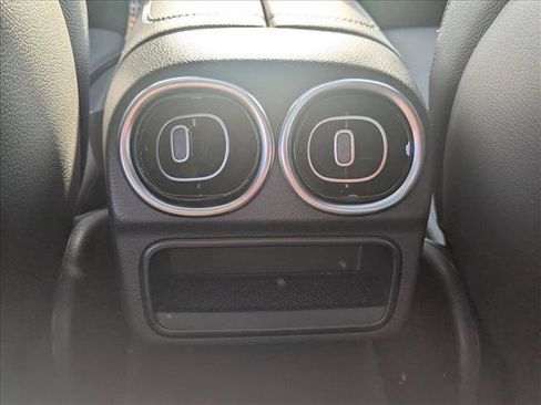 Used 2025 Mercedes-Benz C 300 4MATIC Sedan image 18