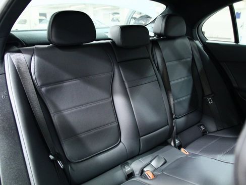 Used 2025 Mercedes-Benz C 300 4MATIC Sedan image 25