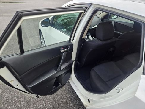 Used 2012 MAZDA MAZDA3 i Touring FWD image 31