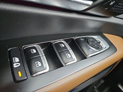 Used 2022 Kia Telluride SX w/ SX Prestige Package image 22