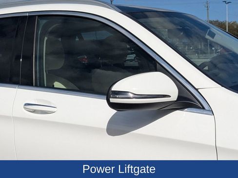 Used 2021 Mercedes-Benz GLC 300 image 12