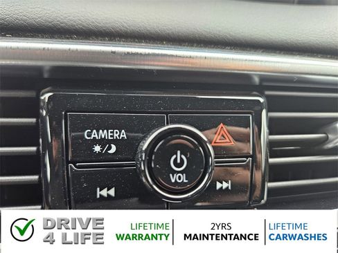 New 2025 Nissan Armada SL image 24