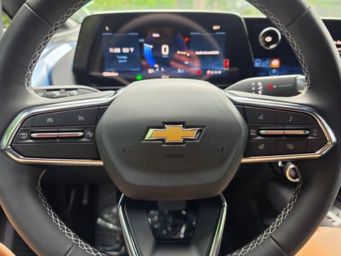 New 2026 Chevrolet Equinox EV LT AWD/4WD image 22