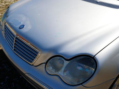 Used 2003 Mercedes-Benz C 240 Sedan image 25