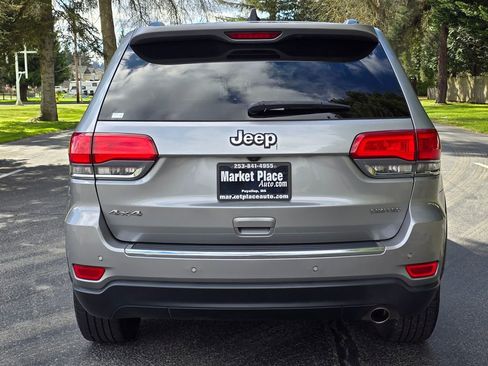 Used 2017 Jeep Grand Cherokee Limited w/ Luxury Group II image 5