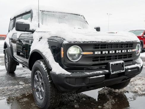 New 2025 Ford Bronco Big Bend image 3