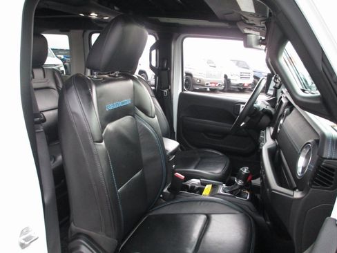 Used 2021 Jeep Wrangler Unlimited Rubicon 4xe w/ Steel Bumper Group image 18