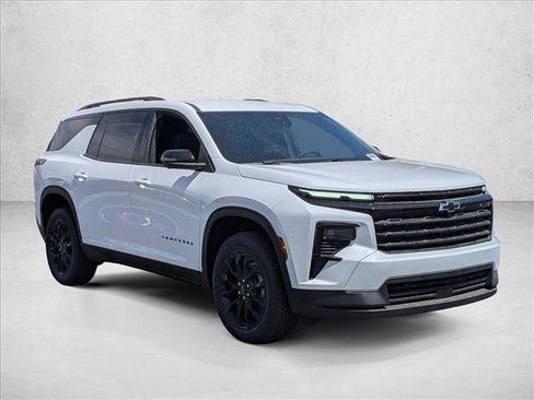 New 2026 Chevrolet Traverse LT w/ Midnight/Sport Edition FWD image 7