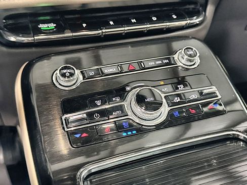 Used 2022 Lincoln Nautilus Reserve w/ Equipment Group 201A image 22