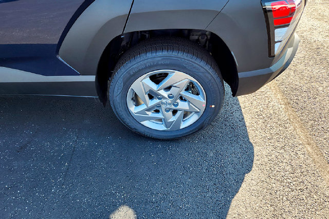 New 2027 Hyundai Kona SE AWD/4WD image 21