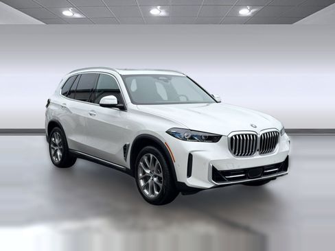 Used 2026 BMW X5 sDrive40i w/ Premium Package RWD image 7